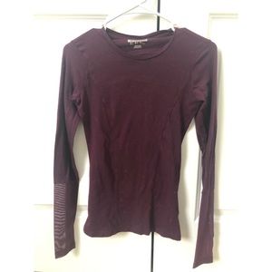 Forever 21 Active Women’s Top Size Small